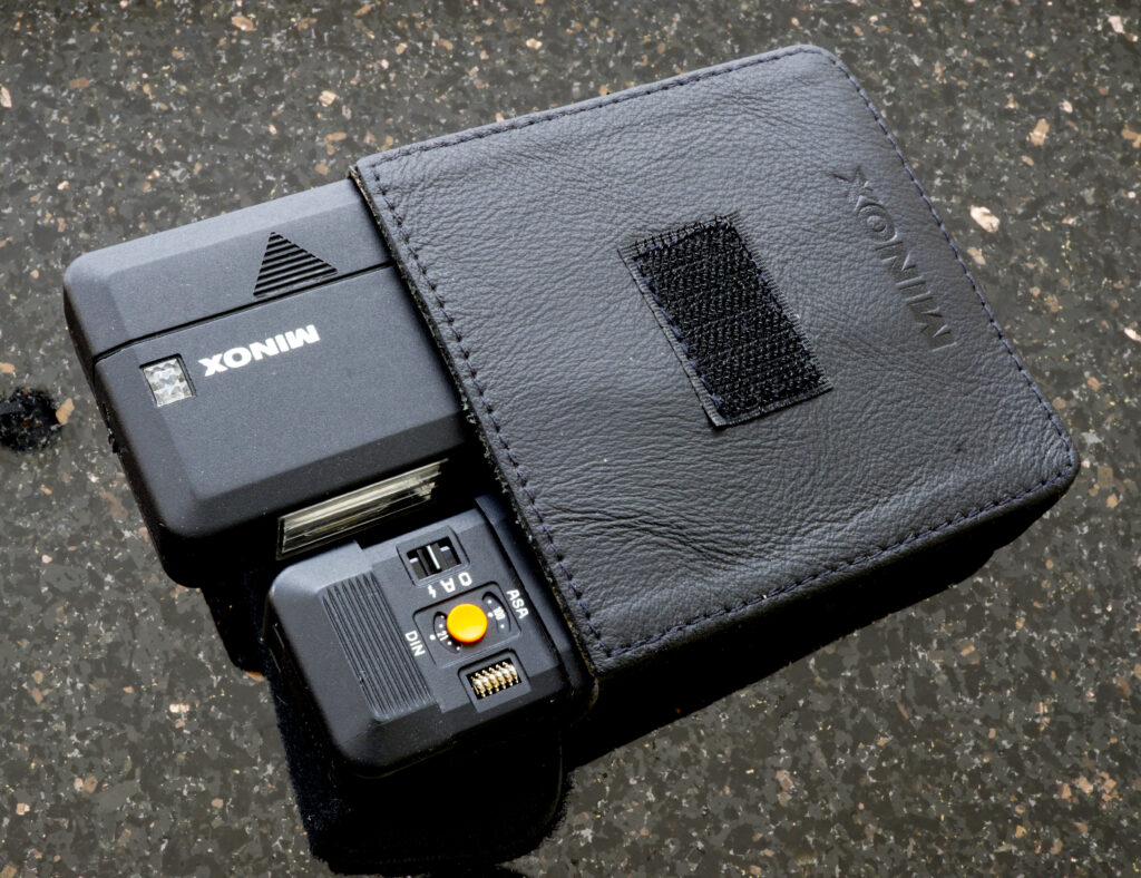 Minox EC 8x11 flash combi case