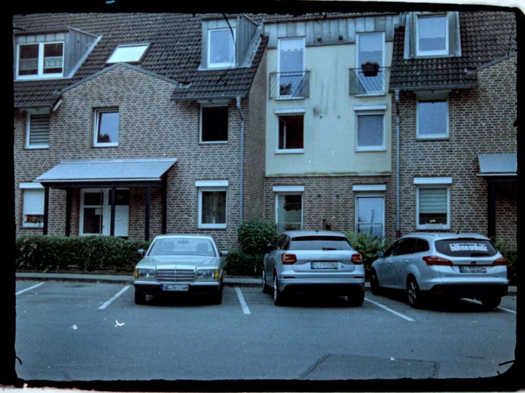 1/200s (1/168s), CineStill50d, Minox A