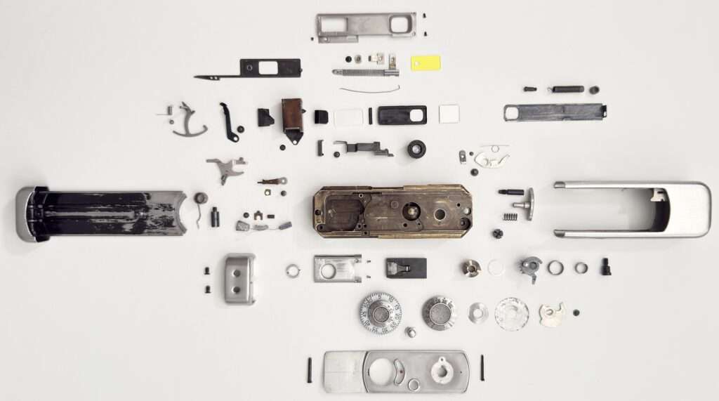 VEF Minox Riga disassembled
