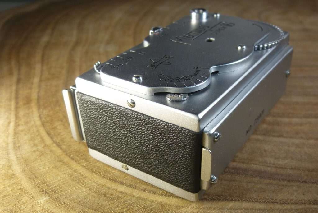 Mamiya super 16 left view new leather