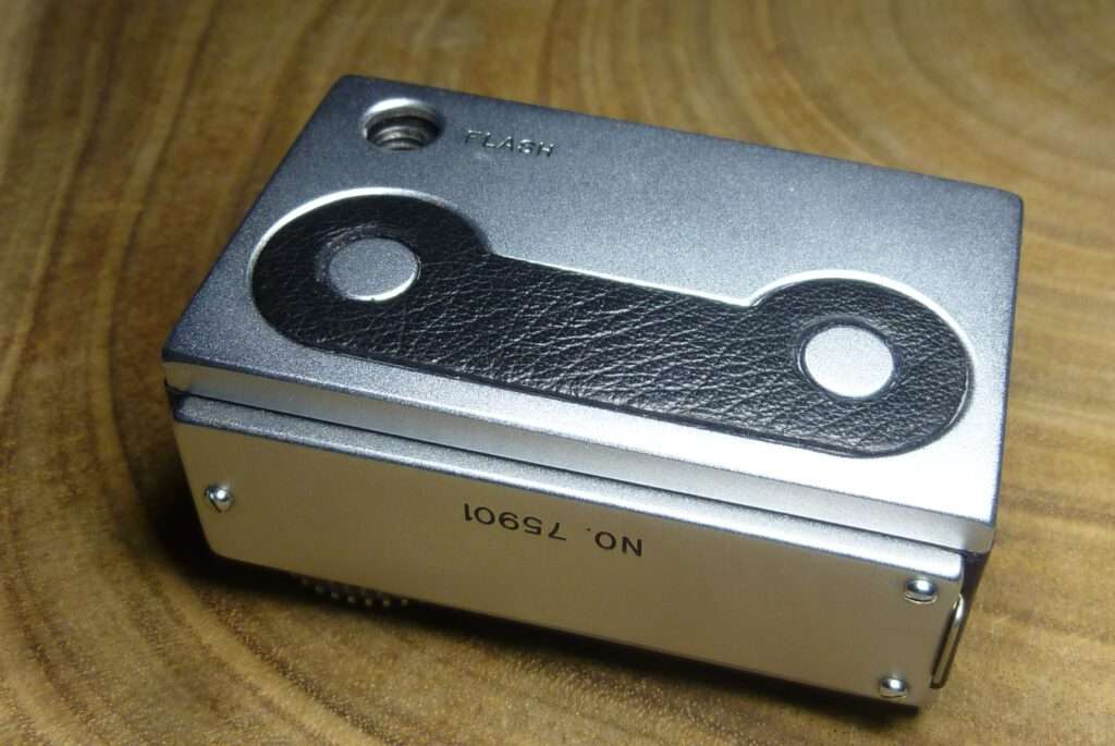 Mamiya super 16 bottom view new leather